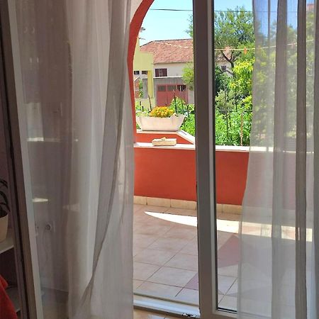 Petra Apartment Водице Екстериор снимка