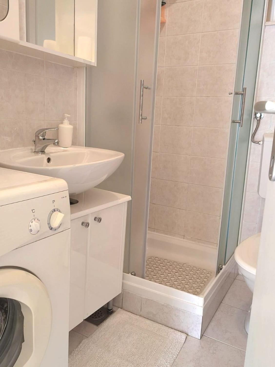 Petra Apartment Водице Екстериор снимка