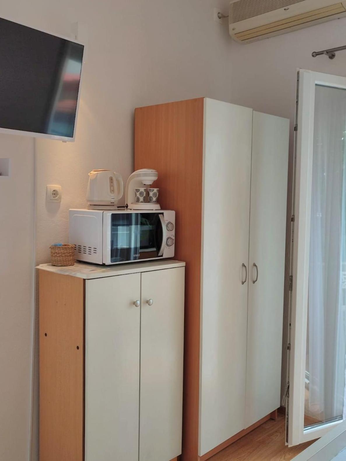 Petra Apartment Водице Екстериор снимка