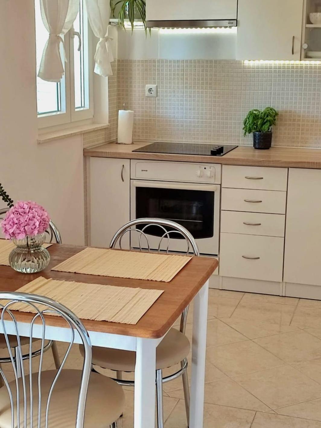 Petra Apartment Водице Екстериор снимка